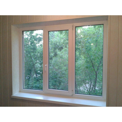 Вікно пластикове трьохстулкове REHAU 70  з одним відкриванням двокамерні склопакети